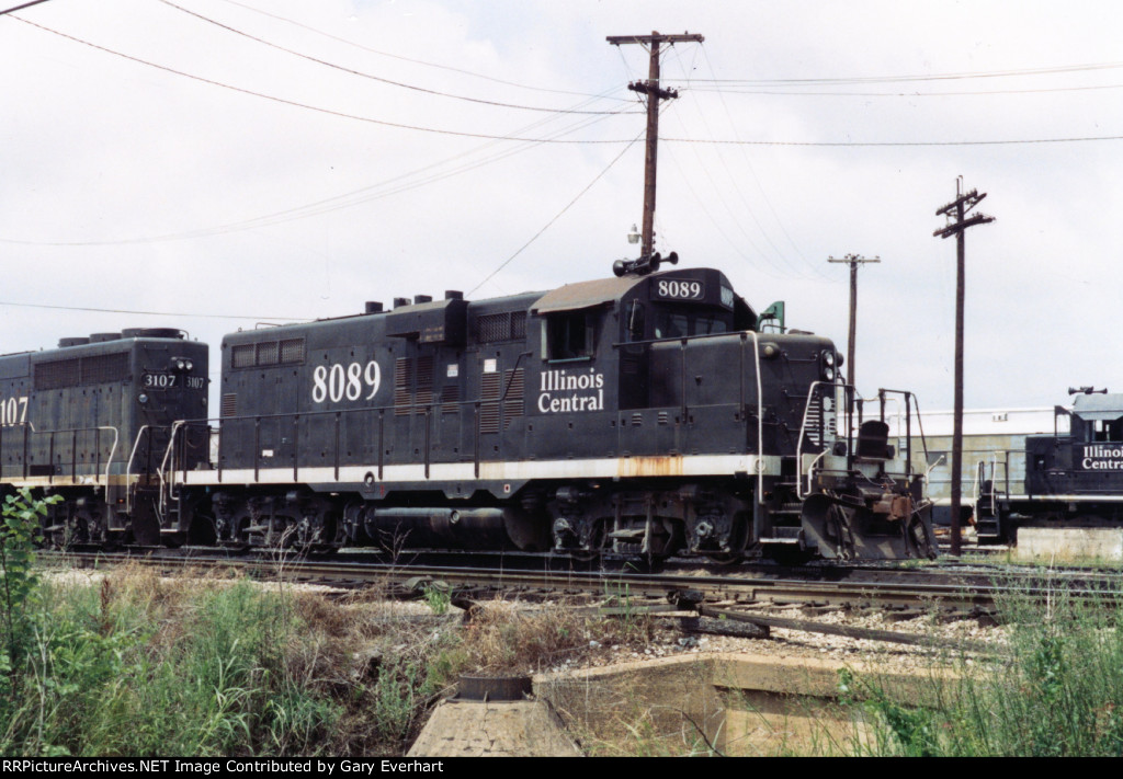IC GP10 #8089 - Illinois Central